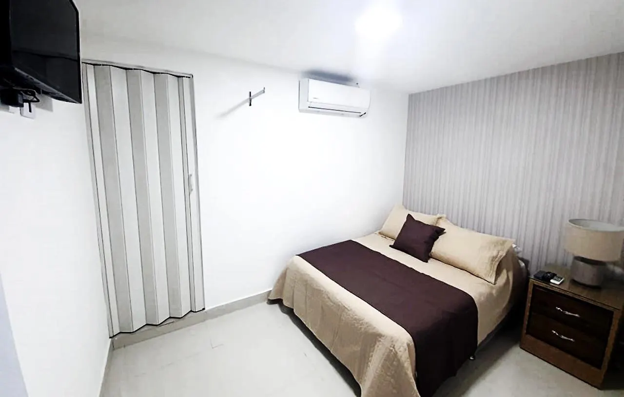 Malecon Premium Rooms & Hotel Santo Domingo 2*,  Dominicaanse Republiek